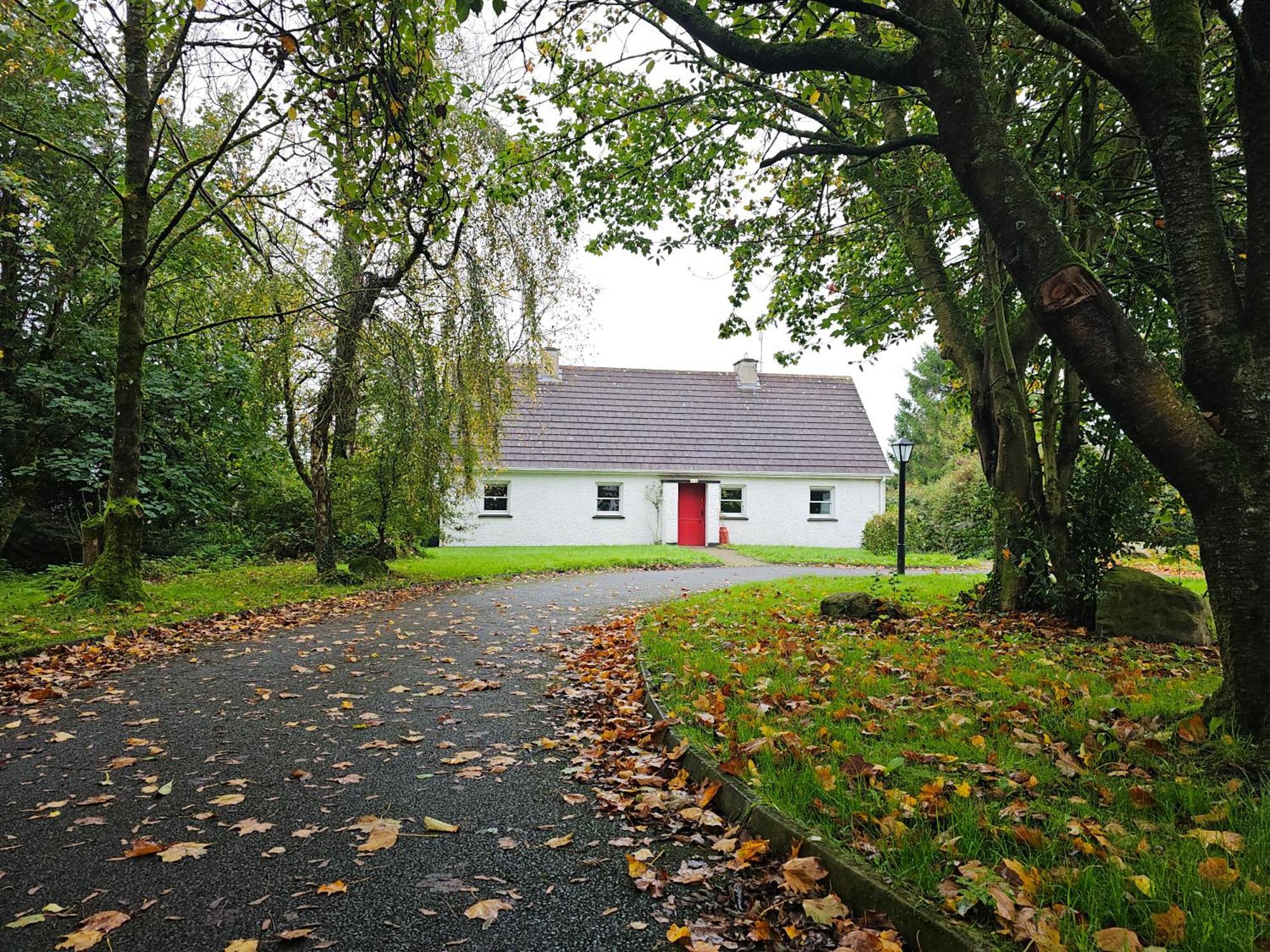 Longford Holiday Red Rose Self Catering Cottage Екстериор снимка